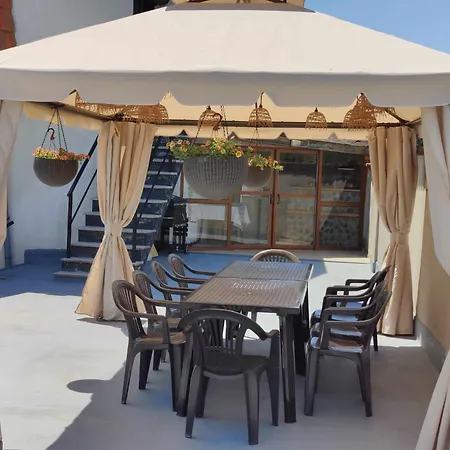 за гости кичка Guest house Shkorpilovtsi